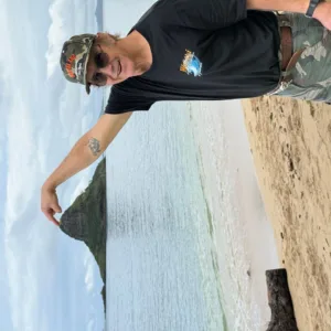 Tour group visiting scenic lookout on Oahu island