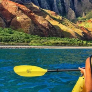 Day trip boat cruising along Na Pali Coast to Haena