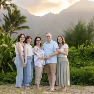 Couple posing for a 30 minute photo shoot in Kauai
