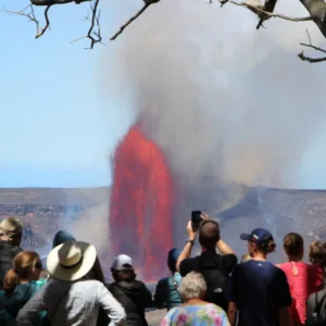 Tour group meeting at volcano entrance for private tour