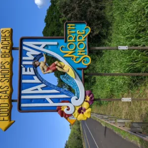 Adventure tour exploring the famous North Shore beaches