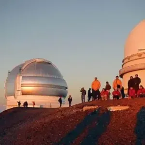Evening stargazing tour from Maunakea summit with dinner