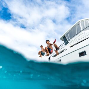 Waikiki Exclusive Snorkel + Lunch