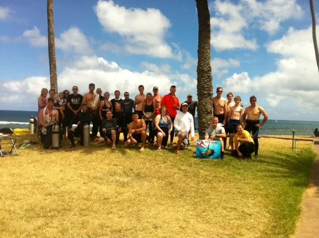 Scuba divers preparing for club event in Oahu waters