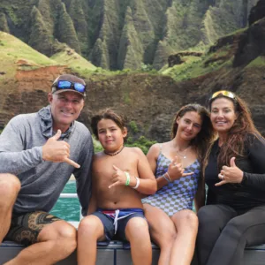 Private boat charter along Na Pali Coast