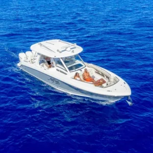 Luxury private charter boat for six guests in Maui