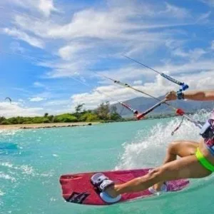 Private 2.5-hour kitesurfing lesson on Maui